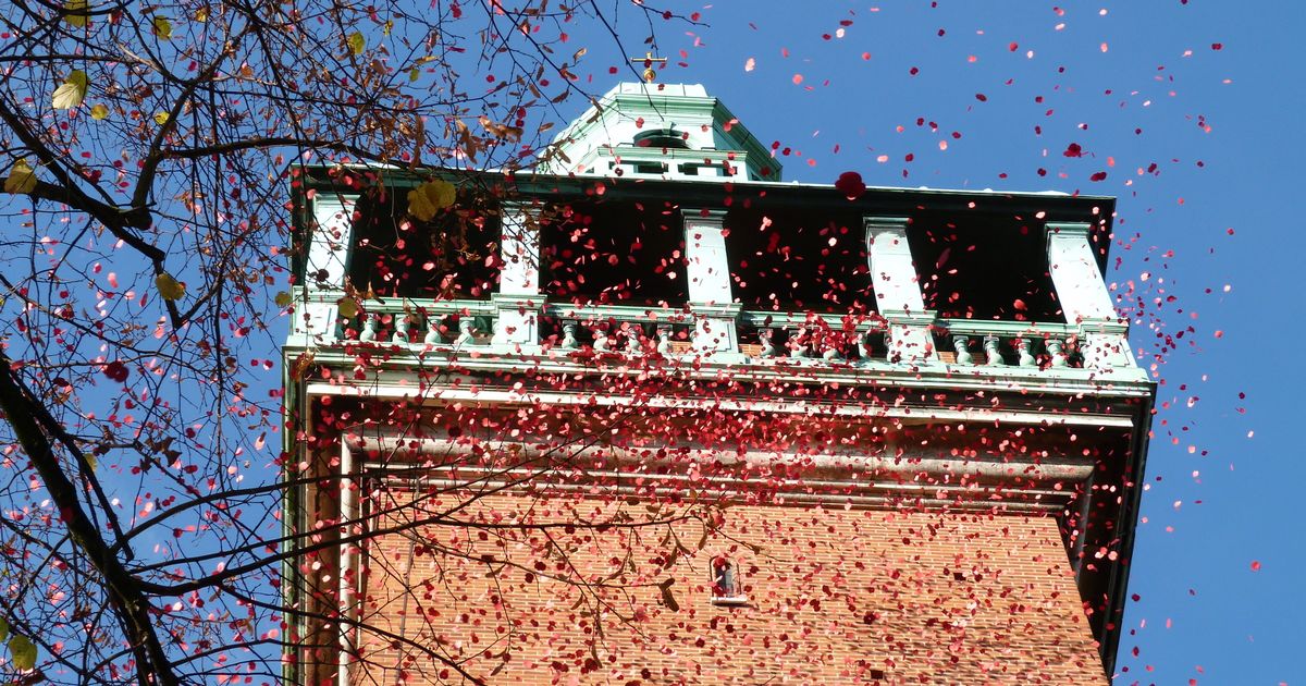 Remembrance Sunday Parade in Loughborough